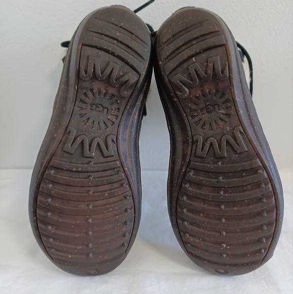 Ugg Rianne winter boots women's black leather sheepskin lined ankle size 7 - Picture 9 of 13